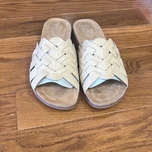 Women Easy Spirit Shoes; Size 8 W